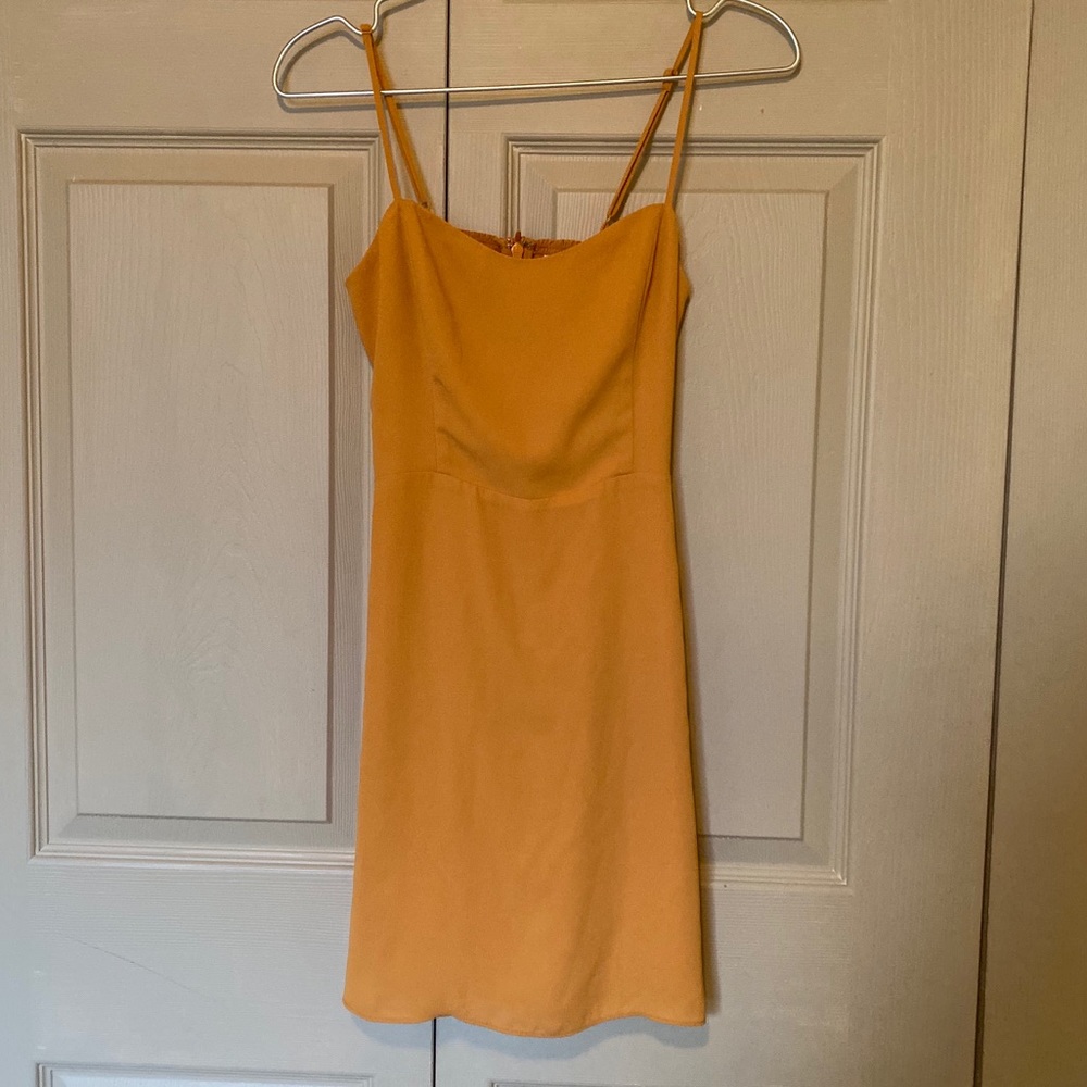 Aritzia NWOT Sunday Best Flirt Mini Dress Size 00